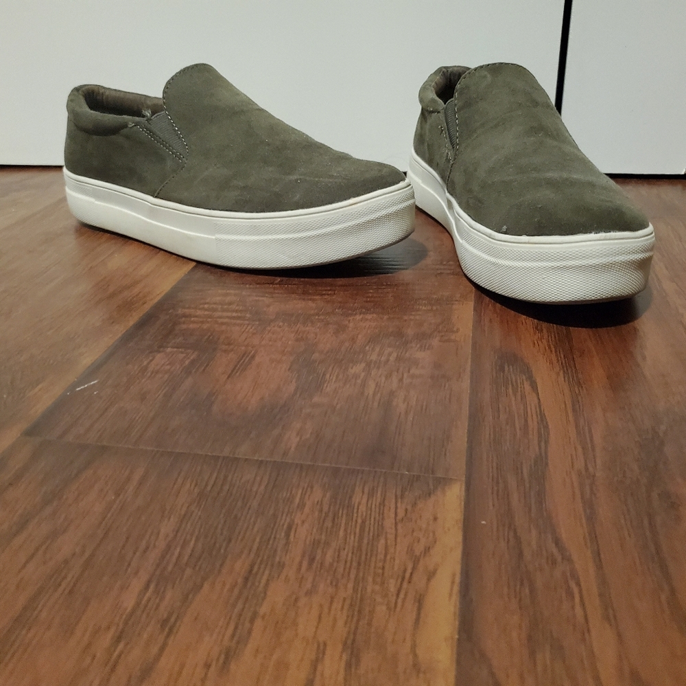 Platform shoes
